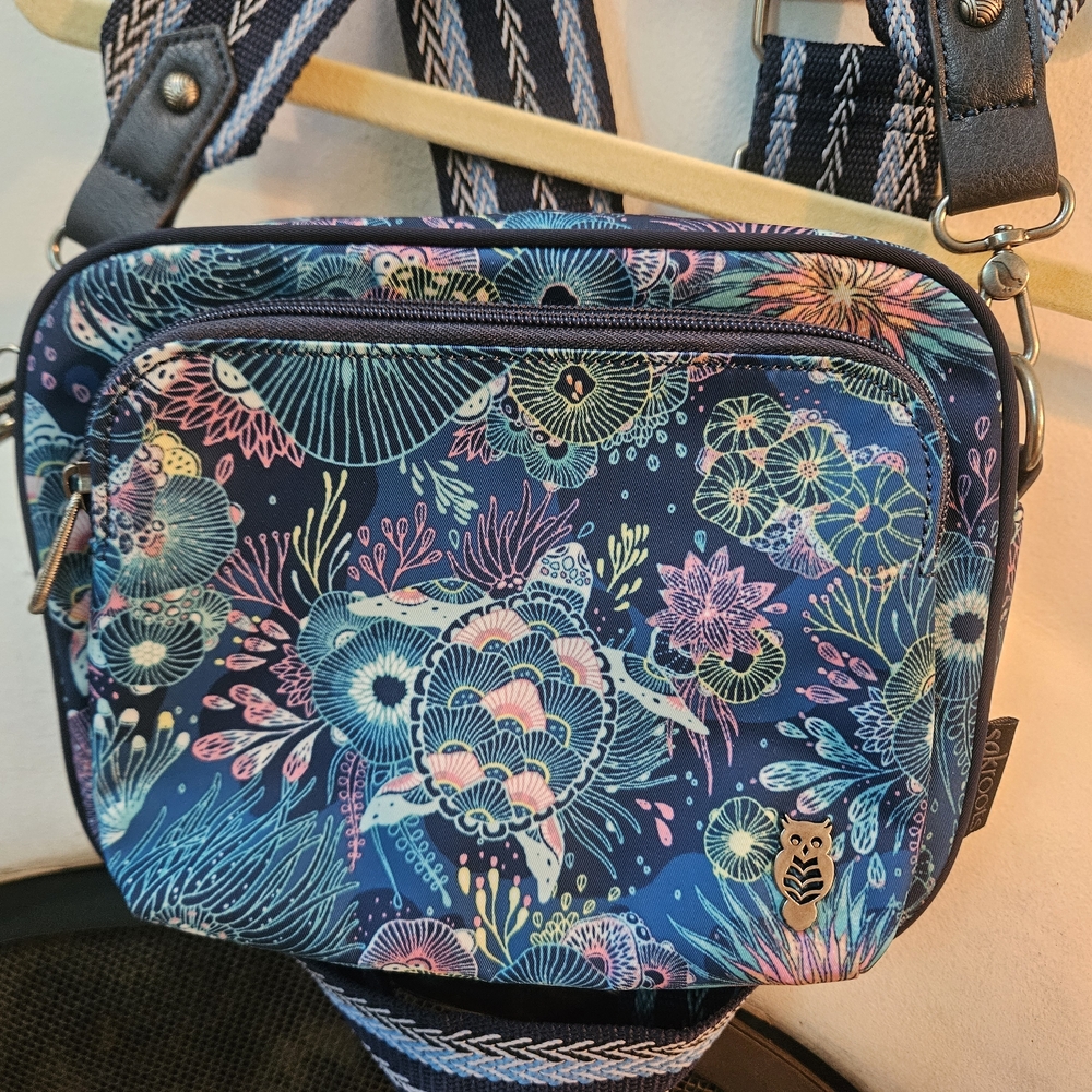Vibrant Sakroots Blue & Pink Sea Turtle Print Crossbody Bag